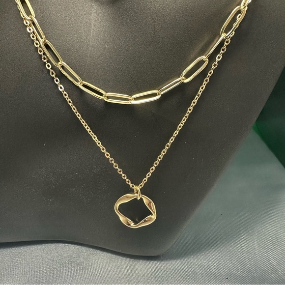 Layered Gold Necklace Set – Paperclip, Chain & Circle Pendant 3 Piece Adjustable - Picture 3 of 7